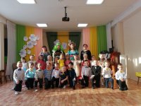 Любимым, нежным, красивым...